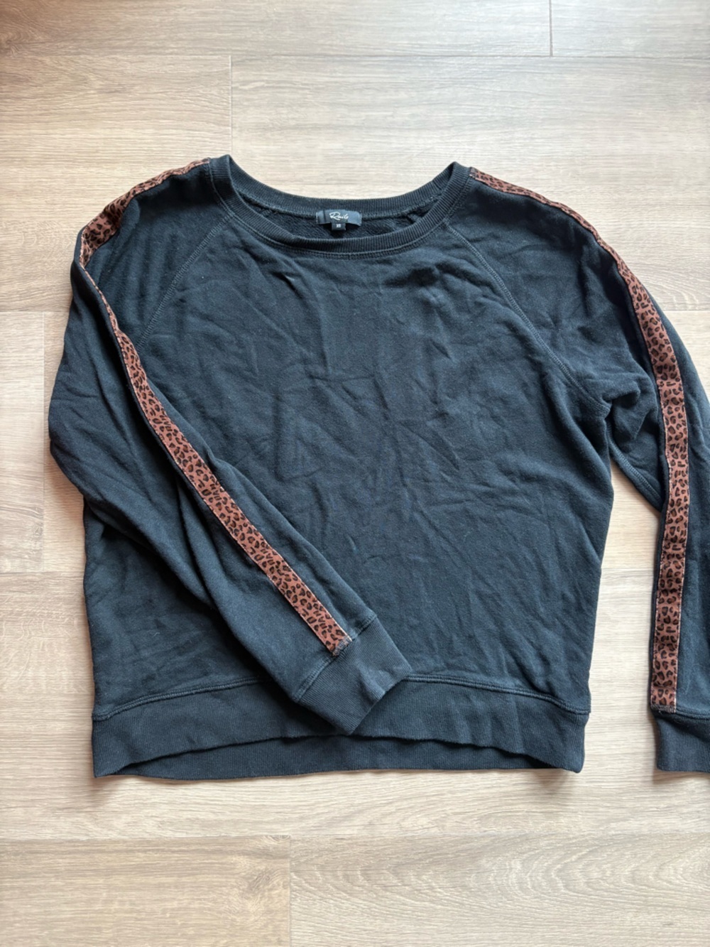 Rails Cozy Leopard Accent Crewneck Sweatshirt size XS